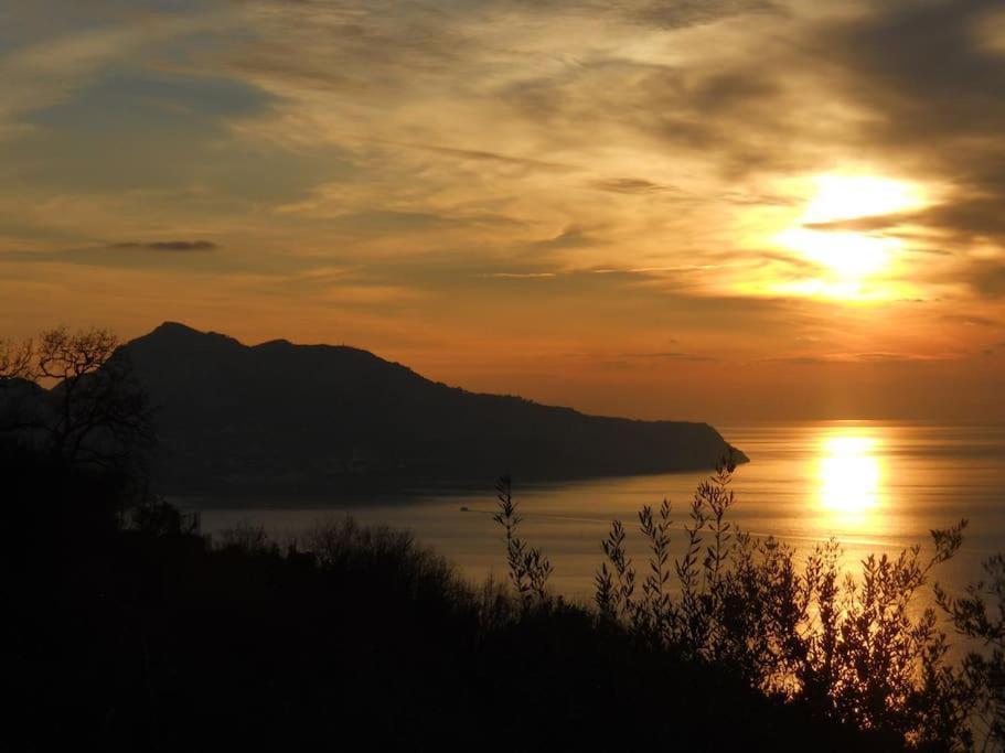 Sun & Relax, Relaxing Location With Seaview Villa Massa Lubrense Eksteriør billede