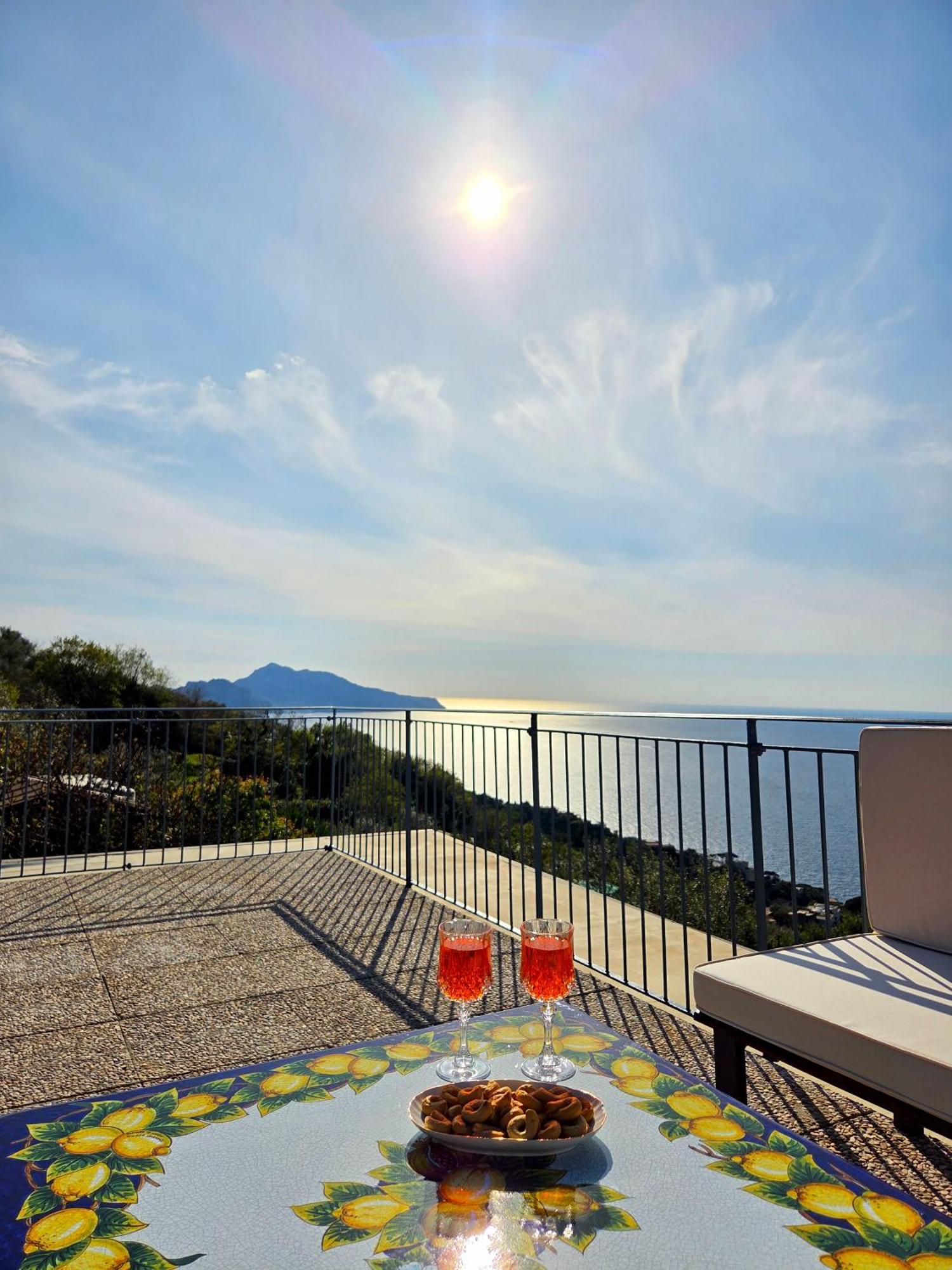 Sun & Relax, Relaxing Location With Seaview Villa Massa Lubrense Eksteriør billede