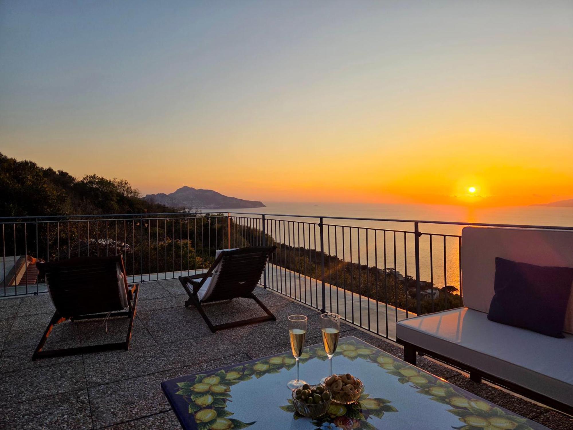 Sun & Relax, Relaxing Location With Seaview Villa Massa Lubrense Eksteriør billede
