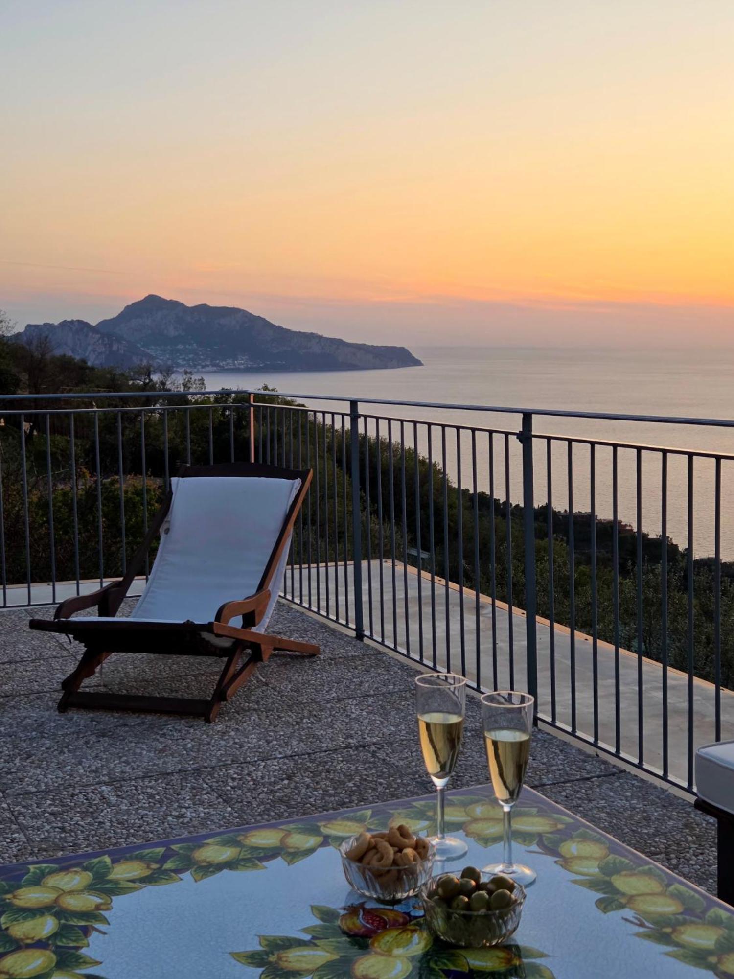 Sun & Relax, Relaxing Location With Seaview Villa Massa Lubrense Eksteriør billede